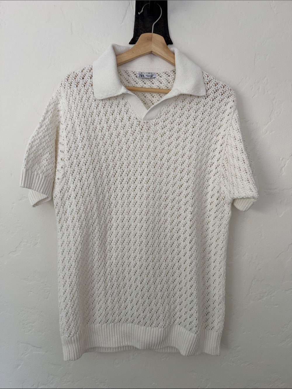 ZARA Men's Cream Short-Sleeve Knit Polo Sweater